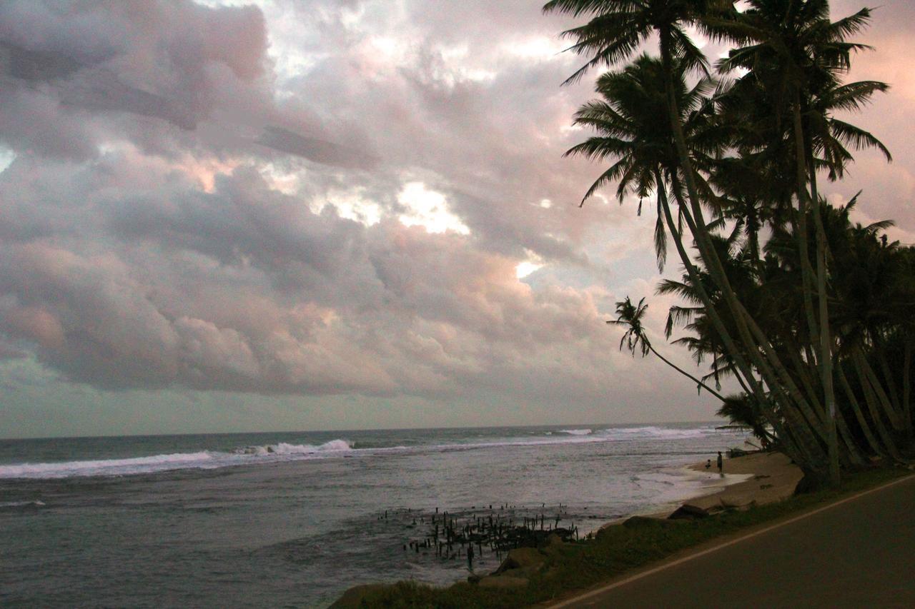 Savenrose Beach Villa Matara Eksteriør billede